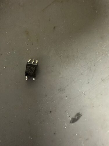全新原装TLP152 丝印P152 封装SOIC-5 逻辑输出光耦芯片