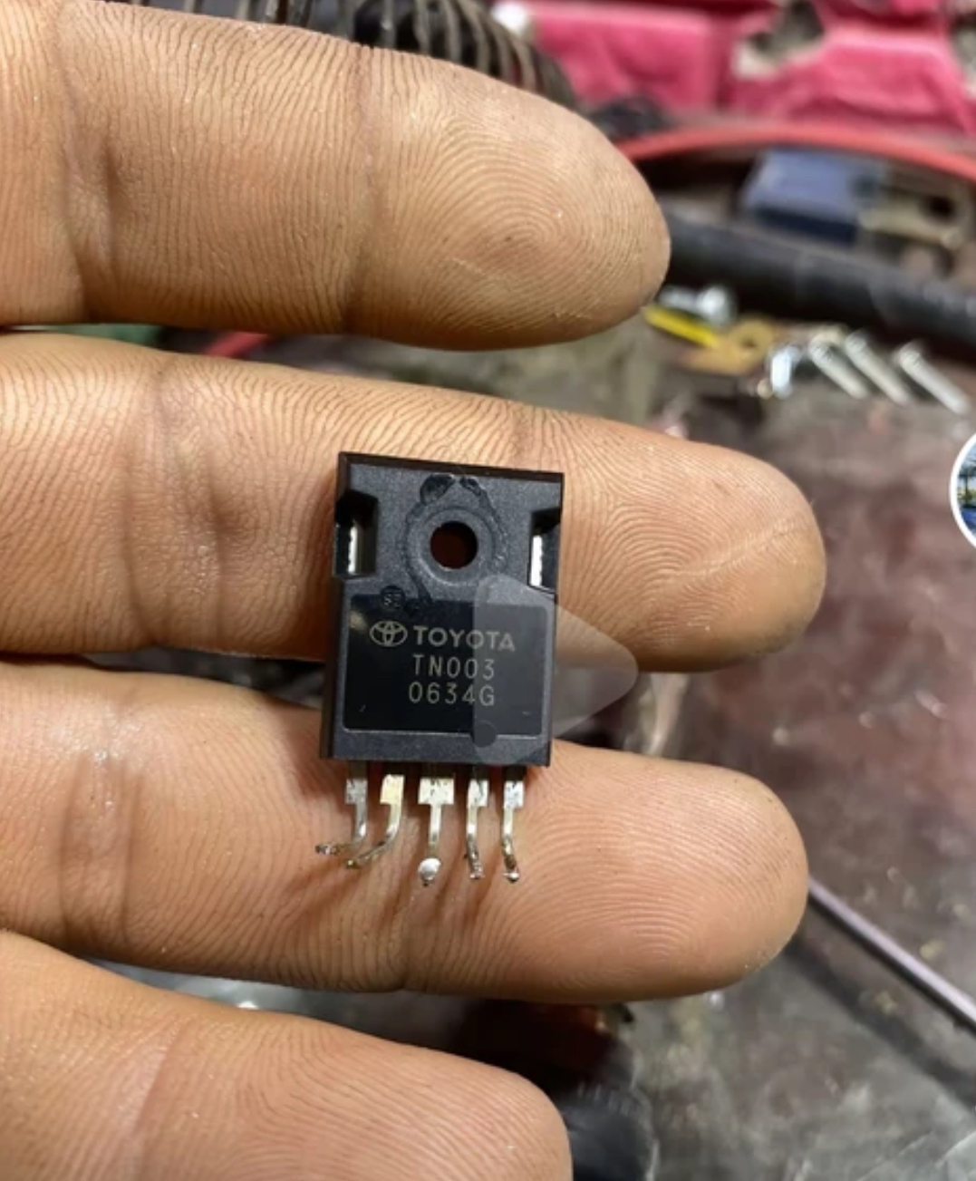 TN003 丰田花冠ABS马达继电器功率管进口拆机