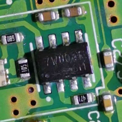 TC7WU04F TC7W04F 7WU04F 7W04F SOP8 全新逻辑芯片 贴片IC