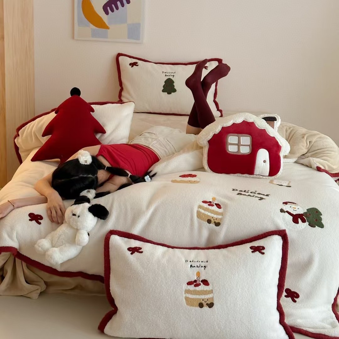 外贸A类圣诞节雪芙奶糕卡通冬季保暖加厚牛奶绒四件套加绒珊瑚绒