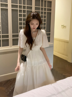 ZHUYIYI 2025夏季新款法式优雅气质白色收腰连衣裙女宽松显瘦长裙