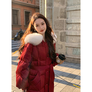 过膝加厚狐狸大毛领 新款 90白鹅绒暗红色长款 系带羽绒服女冬季
