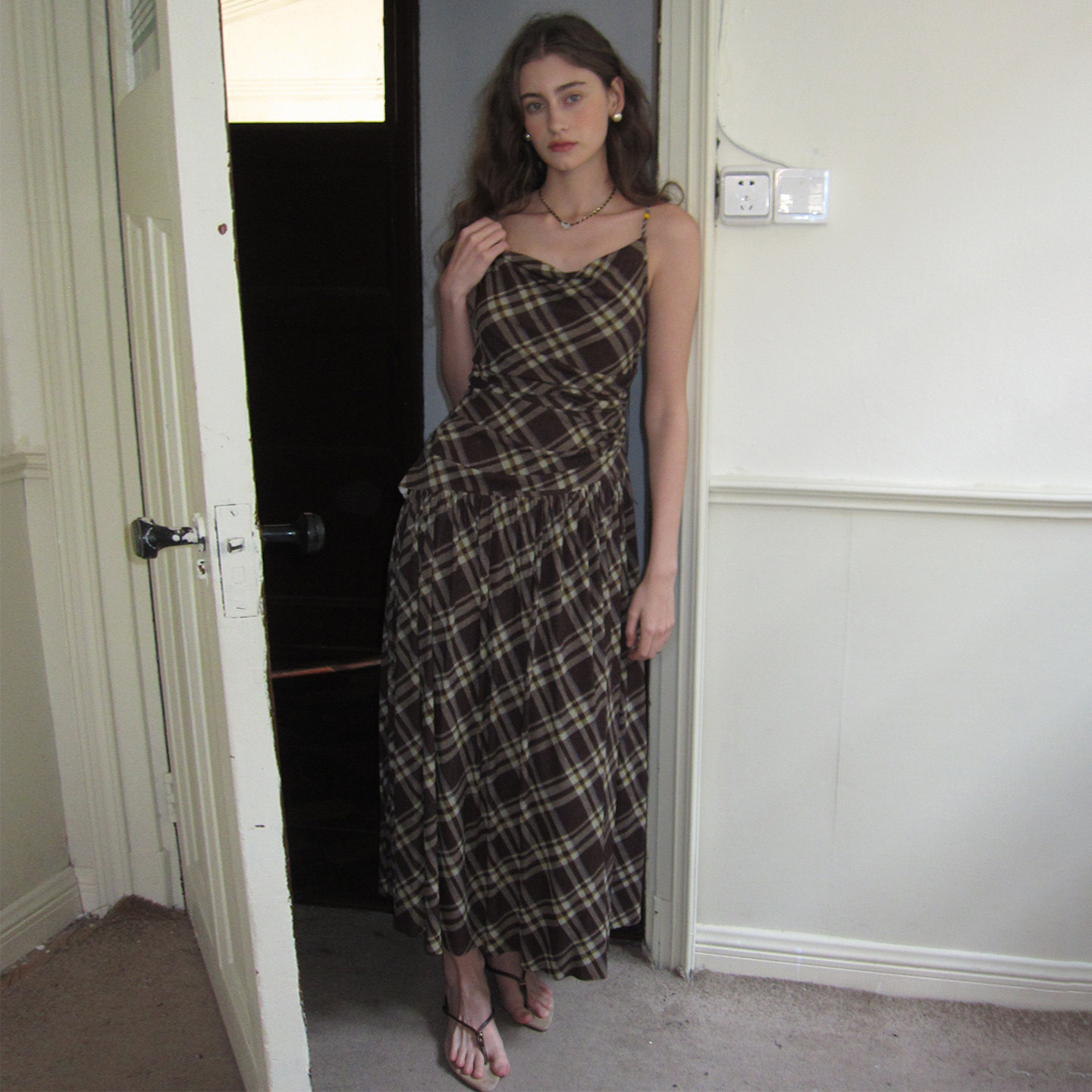 ZHUYIYI 新款法高端格纹春季吊带连衣裙女高级感早春设计感原创