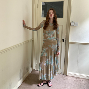 秋季 绿色薄纱长袖 连衣裙女收腰显瘦设计感原创 早秋新款 ZHUYIYI