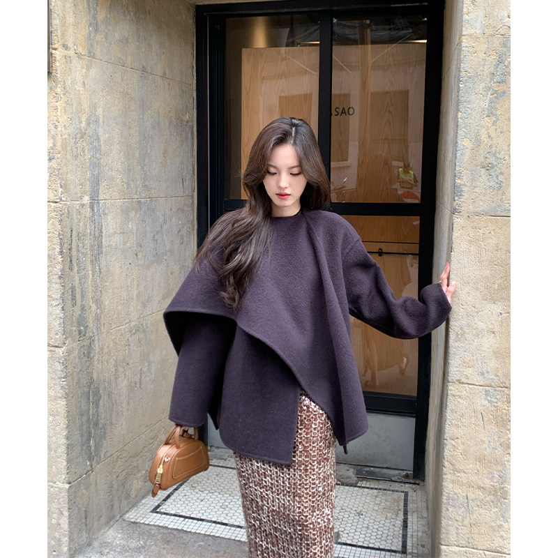竹依依羊毛短款大围巾斗篷披肩