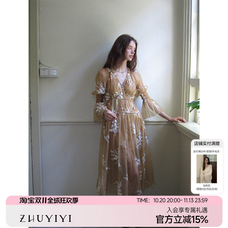 ZHUYIYI 复古梦境 法式V领刺绣新款长袖连衣裙女秋季收腰薄纱原创
