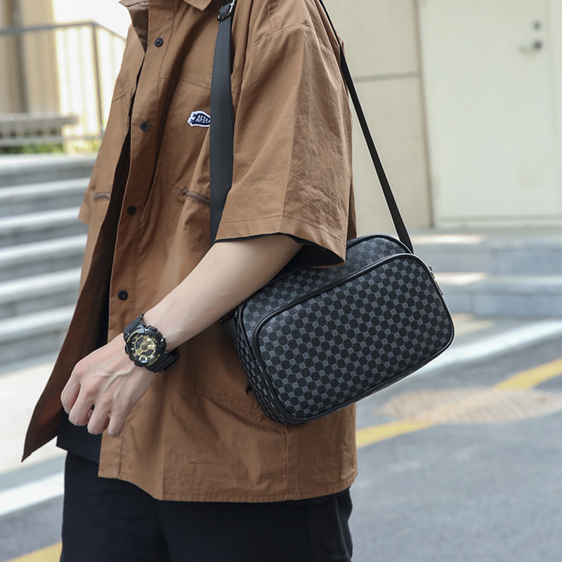 潮牌男士休闲格子单肩包新款潮流韩版皮质斜挎包时尚小方包小背包,箱包皮具/热销女包/男包,男士包袋,淘宝优惠券,粉丝福利购,淘宝优惠卷