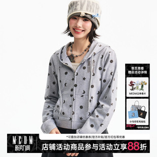 帽衫 满印星星休闲连帽卫衣刺绣logo亲肤透气开衫 女 正肩短版 MEDM