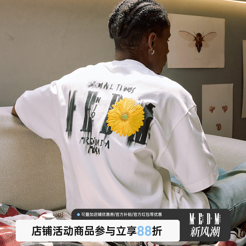 MEDM24SS刺绣花朵短袖