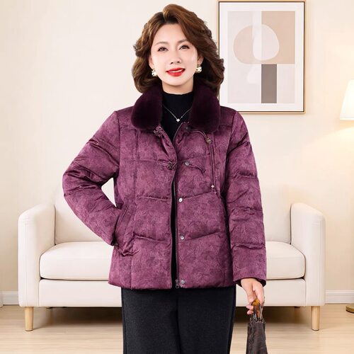短款羽绒服女款冬季酒红獭兔毛领盘扣提花白鸭绒妈妈装新中式丝瑞