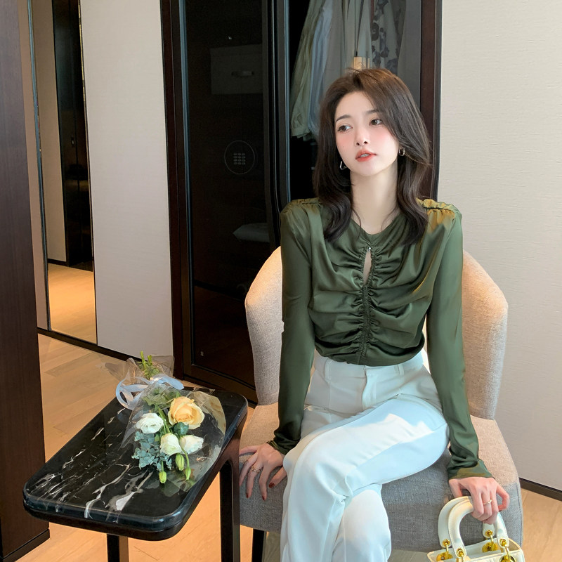 法式衬衫春装2022年新款女设计感小众褶皱衬衣别致短款上衣雪纺衫