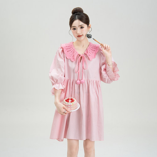粉色甜美减龄钩花娃娃领连衣裙女