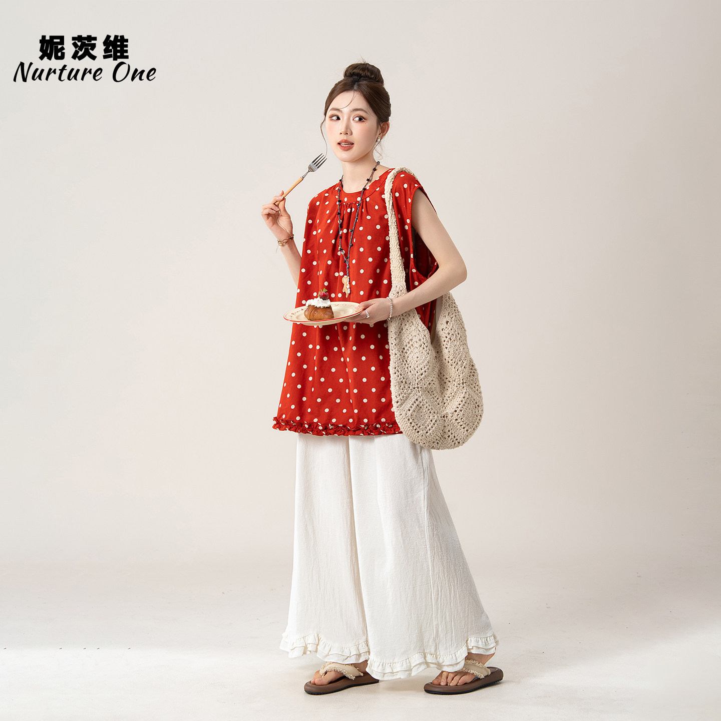 妮茨维【赤纨点雪】红色波点无袖背心上衣女夏季穿搭木耳花边衬衫