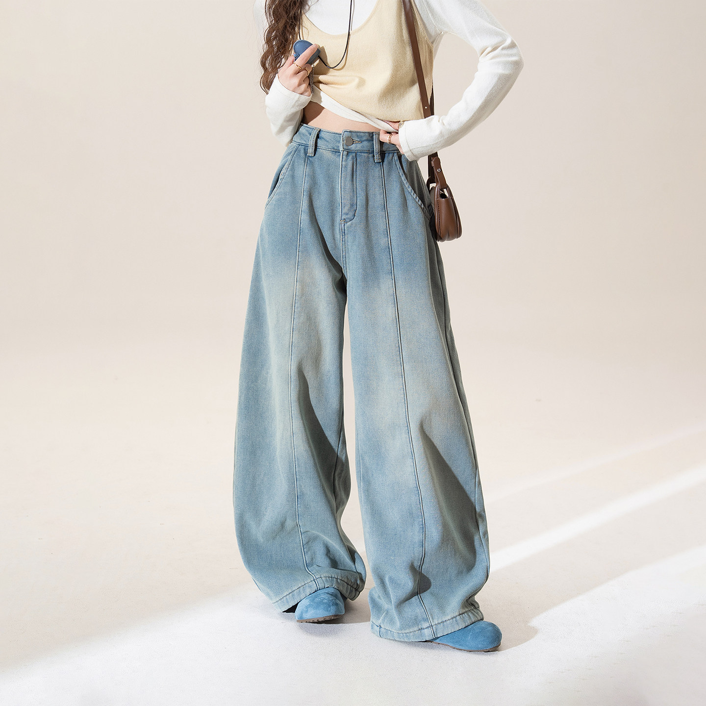 浅蓝色美式复古高腰加绒牛仔裤女冬季新款宽松显瘦镰刀香蕉阔腿裤,女装/女士精品,牛仔裤,淘宝优惠券,粉丝福利购,淘宝优惠卷