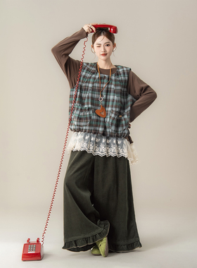 绿色复古风格纹马甲背心女秋季新款日系宽松休闲百搭无袖坎肩上衣