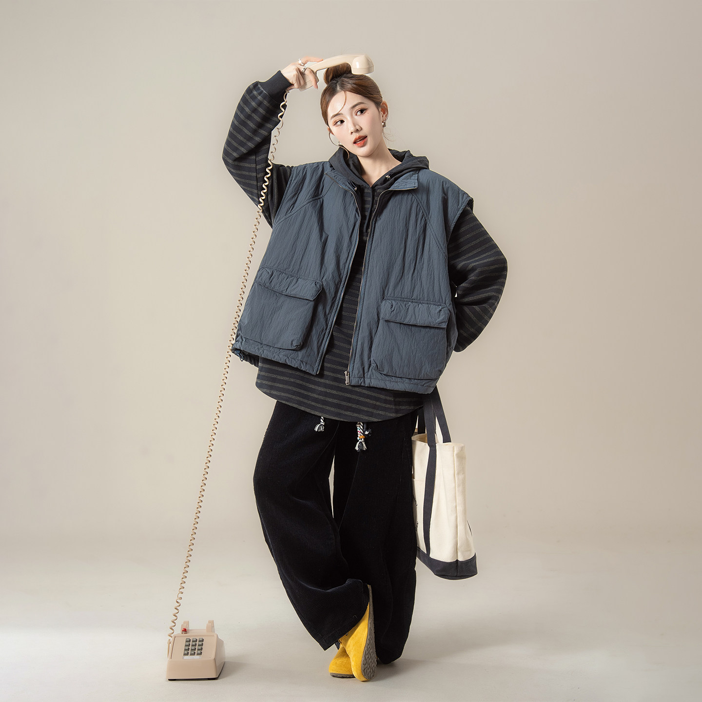 蓝色日系工装马甲背心女春秋新款宽松慵懒风休闲立领抽绳棉服外套,女装/女士精品,背心吊带,淘宝优惠券,粉丝福利购,淘宝优惠卷