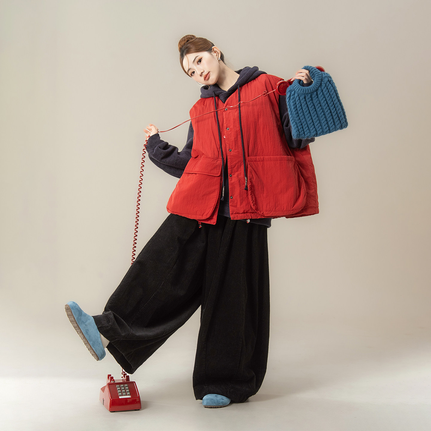 红色日系复古夹棉工装大口袋马甲女春秋新款加厚无袖宽松背心上衣,女装/女士精品,背心吊带,淘宝优惠券,粉丝福利购,淘宝优惠卷