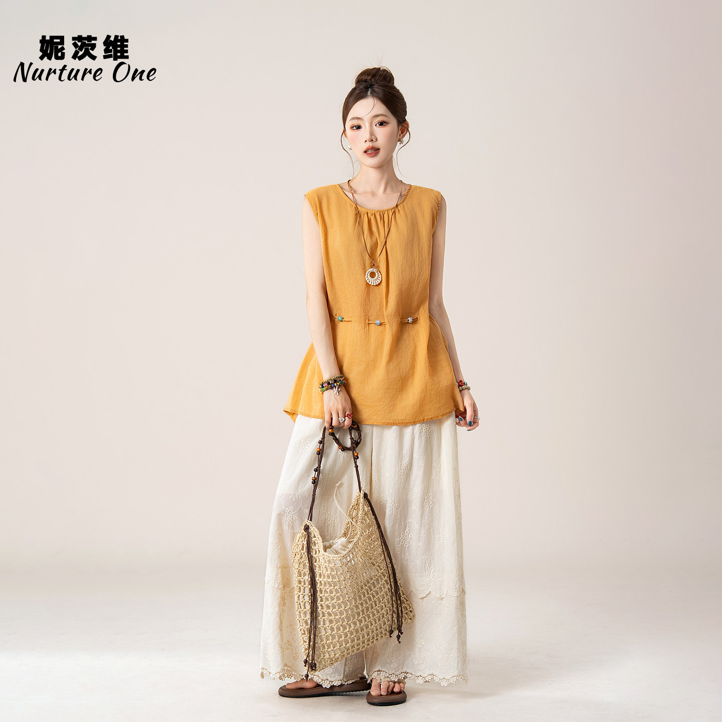 妮茨维【姜黄栖晴】纯色圆领串珠腰绳背心基础款通勤穿搭微透上衣