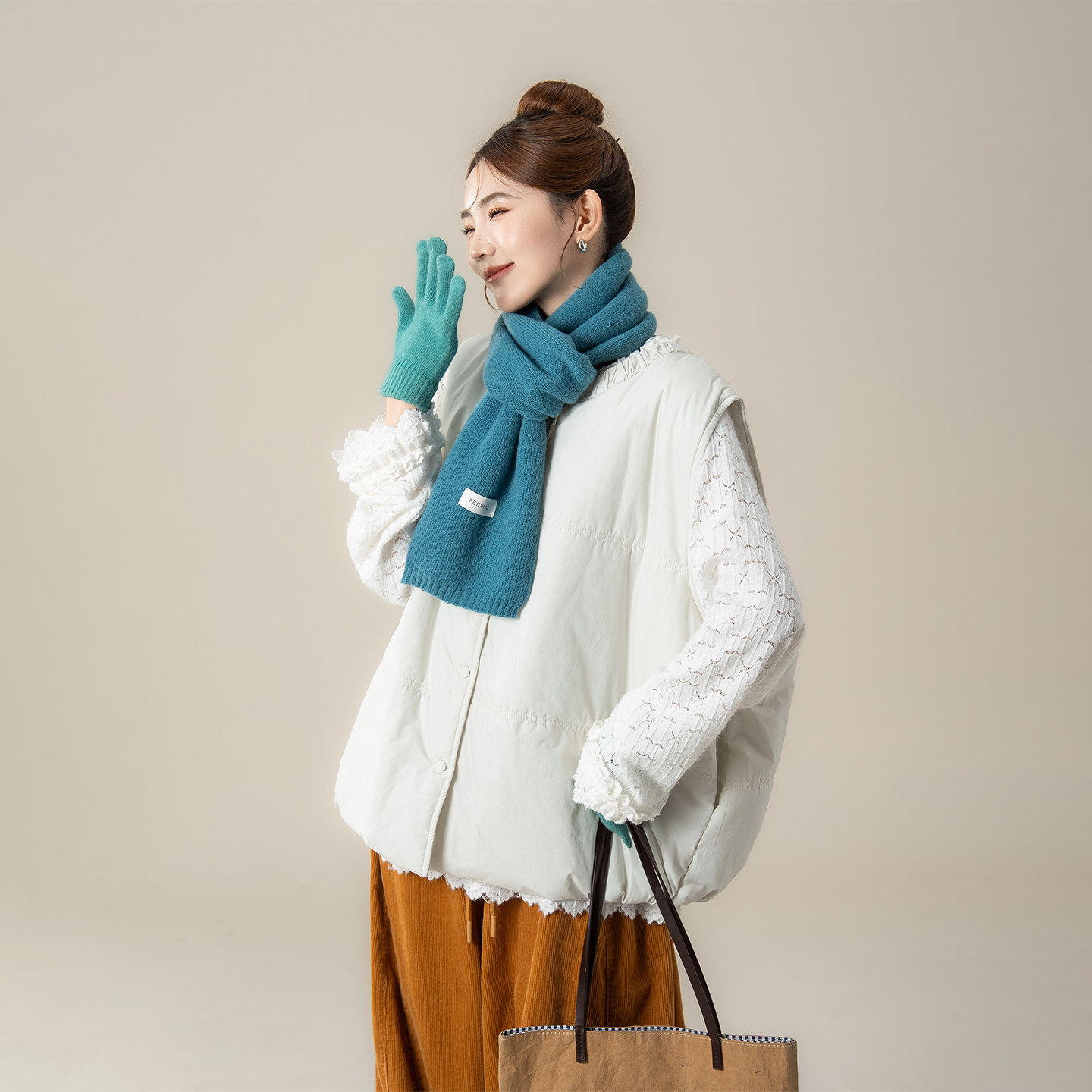 杏色花边领夹棉马甲外套女春秋新款宽松慵懒百搭休闲无袖棉服上衣,女装/女士精品,背心吊带,淘宝优惠券,粉丝福利购,淘宝优惠卷