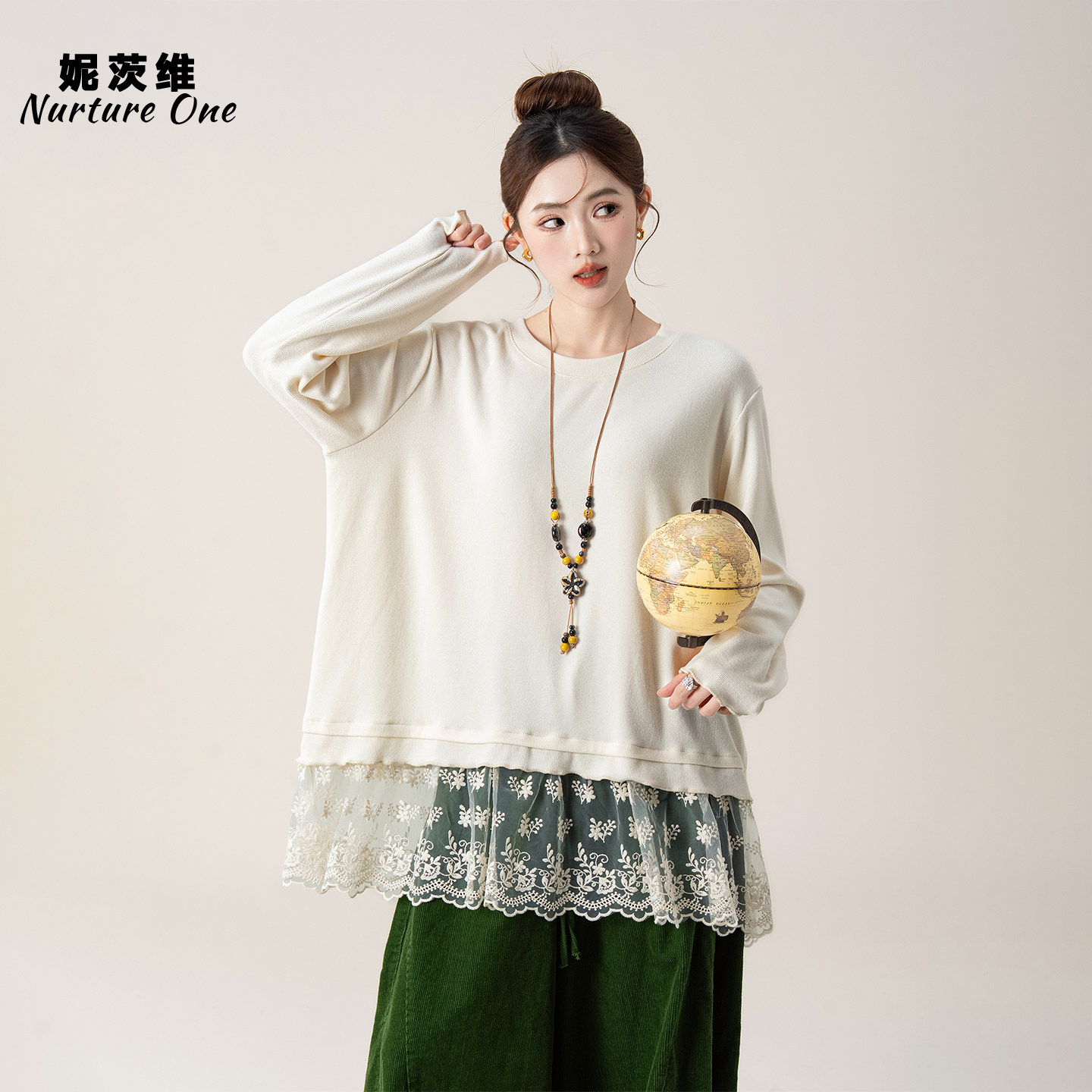 妮茨维【素衣笼纱】奶杏色蕾丝拼接打底衫女春季新款刺绣长袖T恤,女装/女士精品,T恤,淘宝优惠券,粉丝福利购,淘宝优惠卷