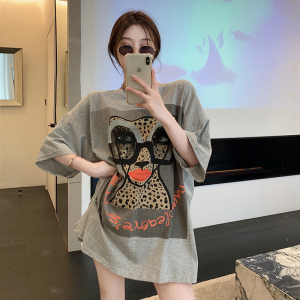 灰色短袖T恤女夏装2023年新款休闲宽松印花中长款ins超火内搭上衣