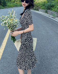 小鱼自制法式复古真丝茶歇连衣裙 雏菊印花显瘦高腰中长款裙子
