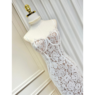 欧美性感吊带白色礼服轻奢小众高端级名媛气质收腰显瘦蕾丝连衣裙