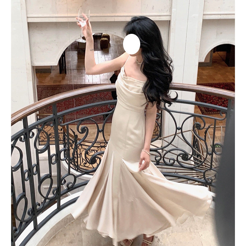 欧美性感吊带荡领礼服女轻奢小众高端级名媛气质收腰荷叶边连衣裙