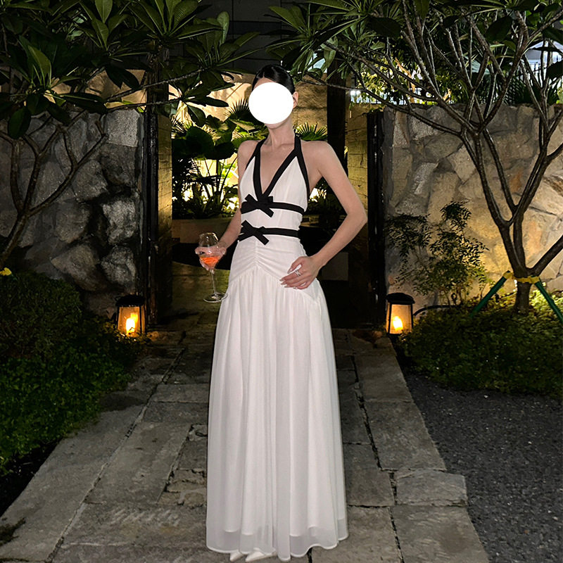 性感深V领挂脖绑吊带露肩背生日party晚宴礼服修身收腰名媛连衣裙