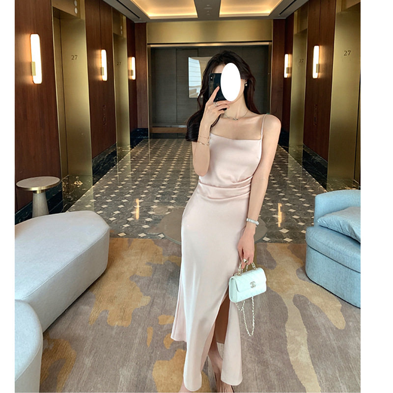 欧美性感吊带黑色礼服轻奢小众高端级气质名媛收腰显瘦开叉连衣裙