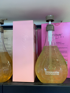 万千美蜗牛原液美肌香水花瓣沐浴露 持久留香滋润保湿补水男女