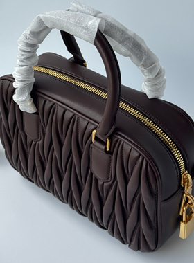 【皮先生专属】女士褶皱保龄球手提包 进口小羊皮 手感柔软