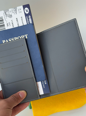 皮先生专属 极简风格 经典款两折卡包 多功能登机牌护照夹