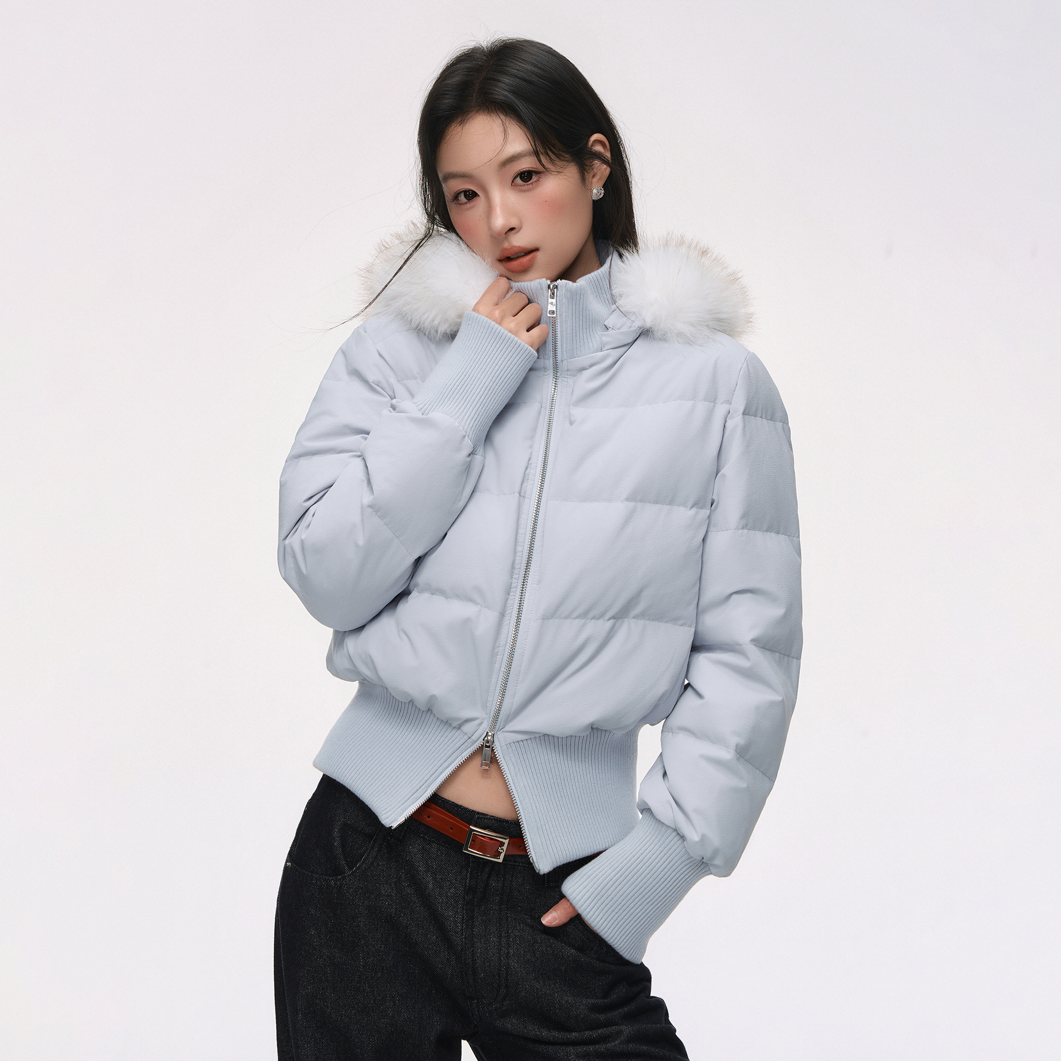 可拆卸毛领收腰保暖短款羽绒服