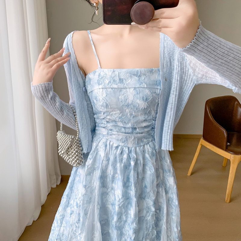 法式巨好看漂亮蓝色吊带连衣裙子开衫两件套装女夏季海边度假长裙