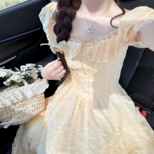 黄色泡泡袖连衣裙女夏季新款度假风韩系温柔风气质绝美收腰长裙子