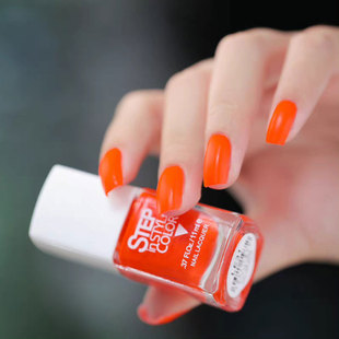 俄罗斯田园猫Step 如胶指甲油免烤护甲油裸色 LE法式