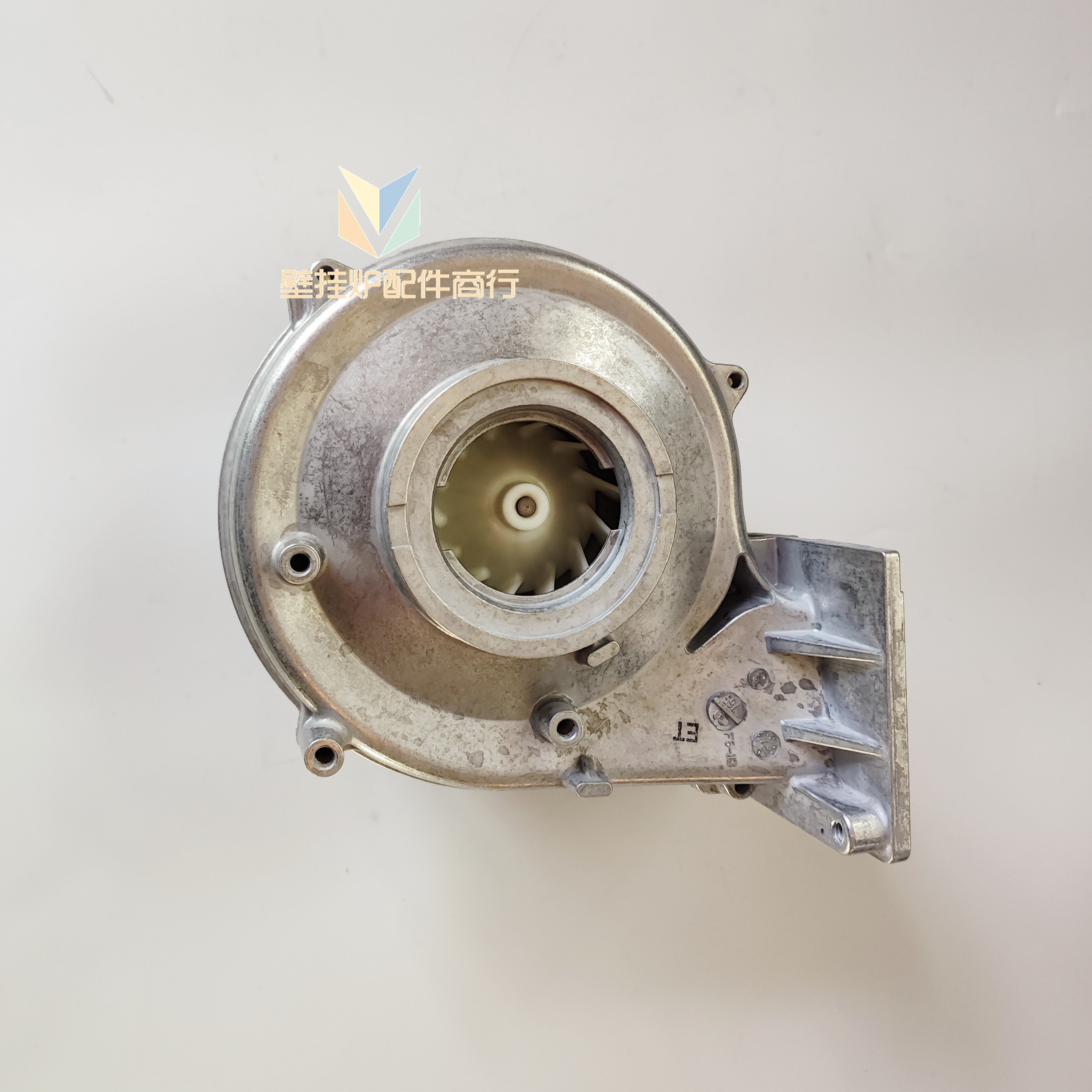 进口威能vaillanf燃气壁挂炉冷凝