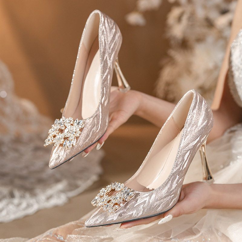法式细高跟婚鞋尖头方扣小码水晶伴娘鞋高跟鞋新娘大码加肥单鞋,女鞋,浅口单鞋,淘宝优惠券,粉丝福利购,淘宝优惠卷
