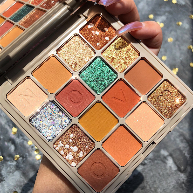 彩妆NOVO笔记本指尖眼影盘珠光