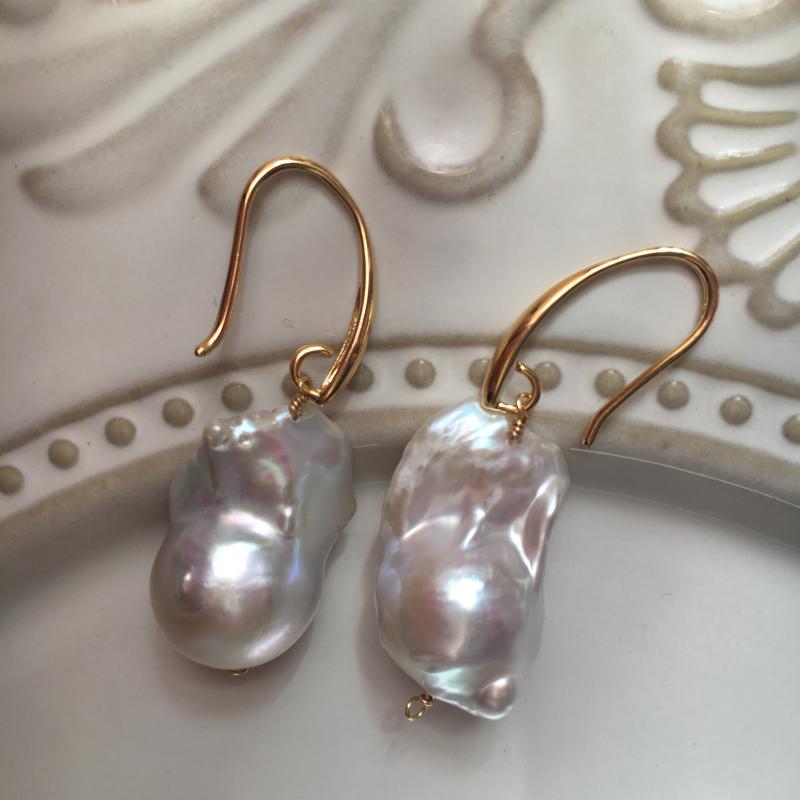 小众极光炫彩复古风巴洛克珍珠