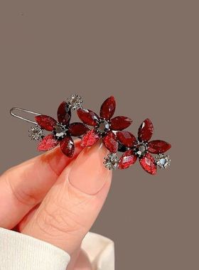 新年红色发饰高级感水钻琉璃花朵发夹女刘海侧边夹子青蛙扣一字夹