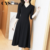 新款 黑色v领连衣裙高级感正式 场合2026秋季 通勤气质小黑裙女春秋