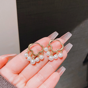 2024年新款 云朵流苏珍珠吊坠耳扣女简约气质潮超仙高级感国风耳饰