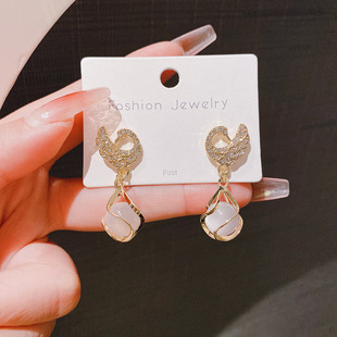 S925银针天鹅耳环新品潮韩国气质猫石耳钉网红耳坠时尚耳饰