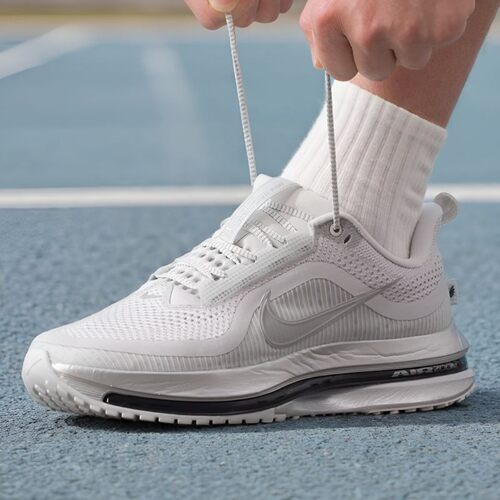 NIKE耐克男鞋PEGASUS PREMIUM飞马公路跑步鞋IR1229-001