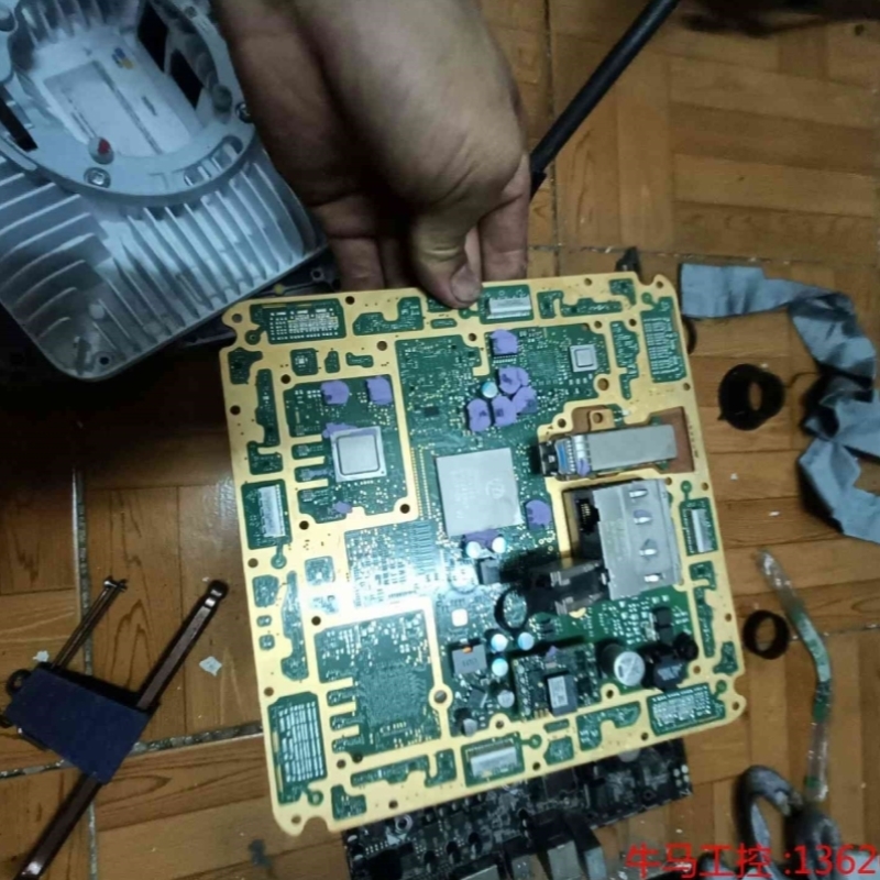 海思sd6220带两一颗hi6871c