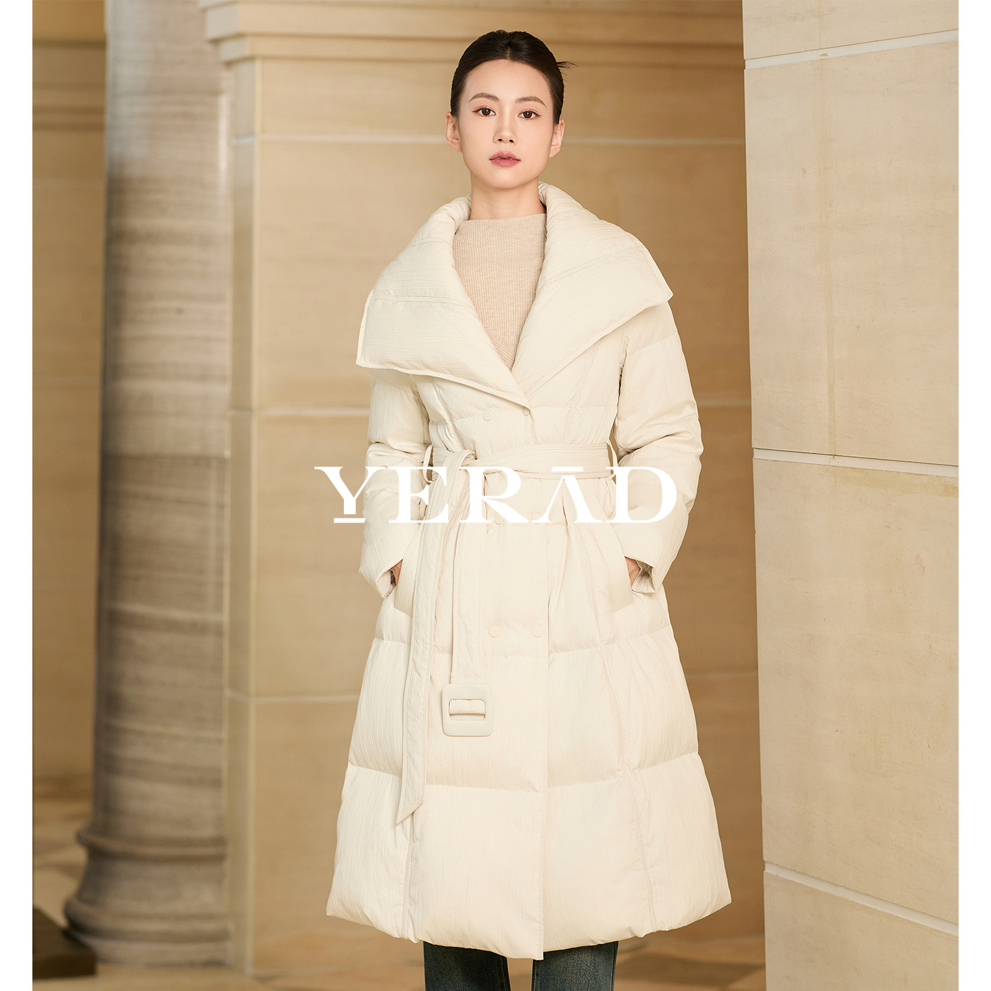 娅丽达收腰长款羽绒服女