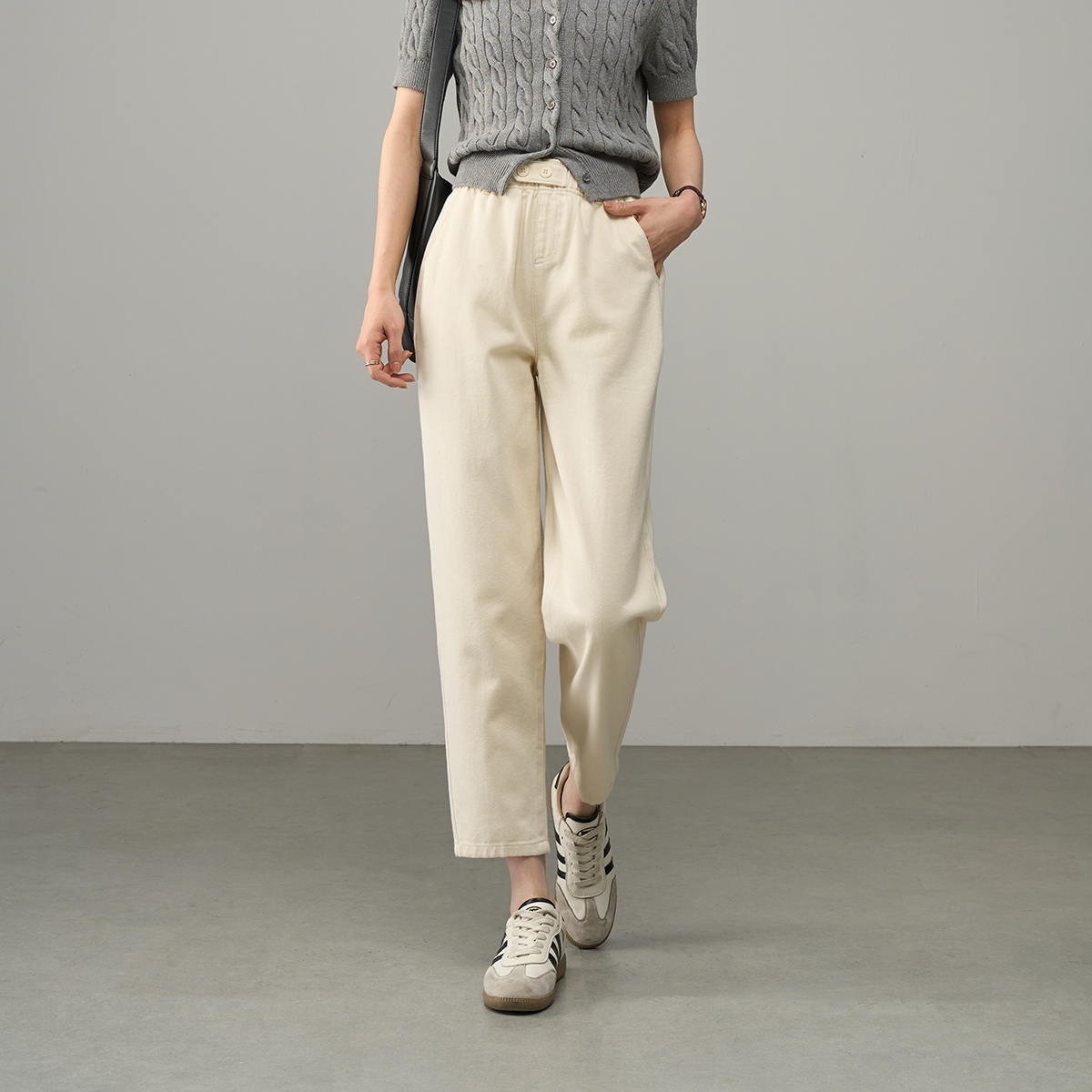 娅丽达棉质直筒牛仔裤女春新款