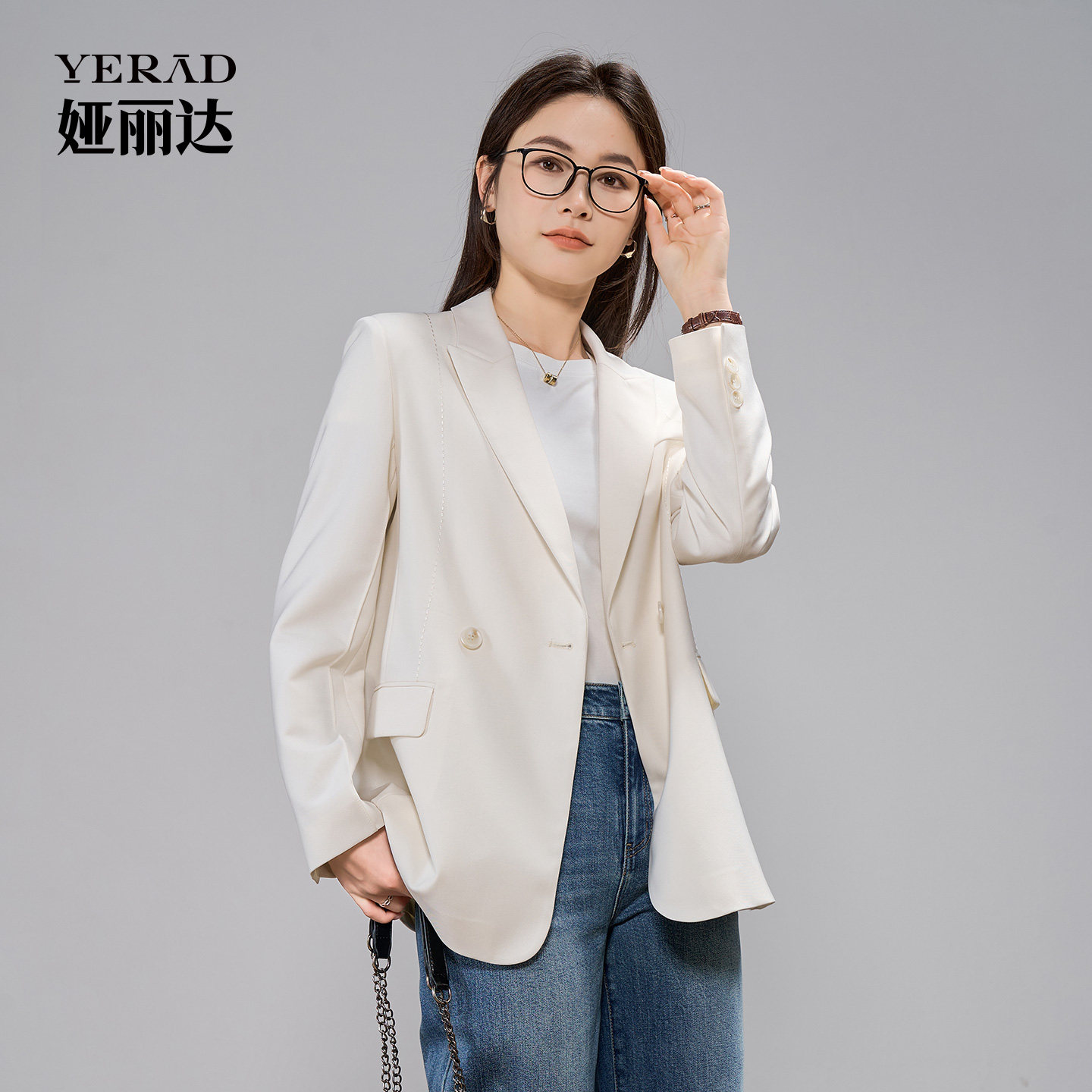 娅丽达高级感职场通勤气质米色西装外套女士秋季新款休闲长袖西服